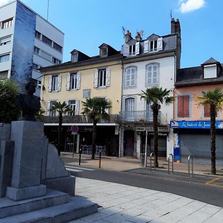 Appartement Hypercentre Tarbes - 2 Grandes Chambres Buitenkant foto